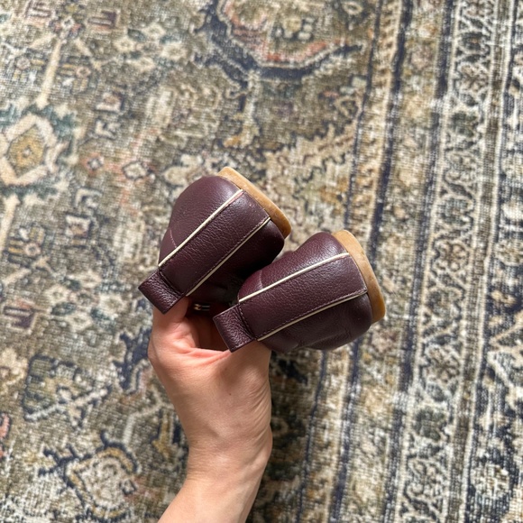 Everlane The Day Glove - Maroon - Picture 5 of 6